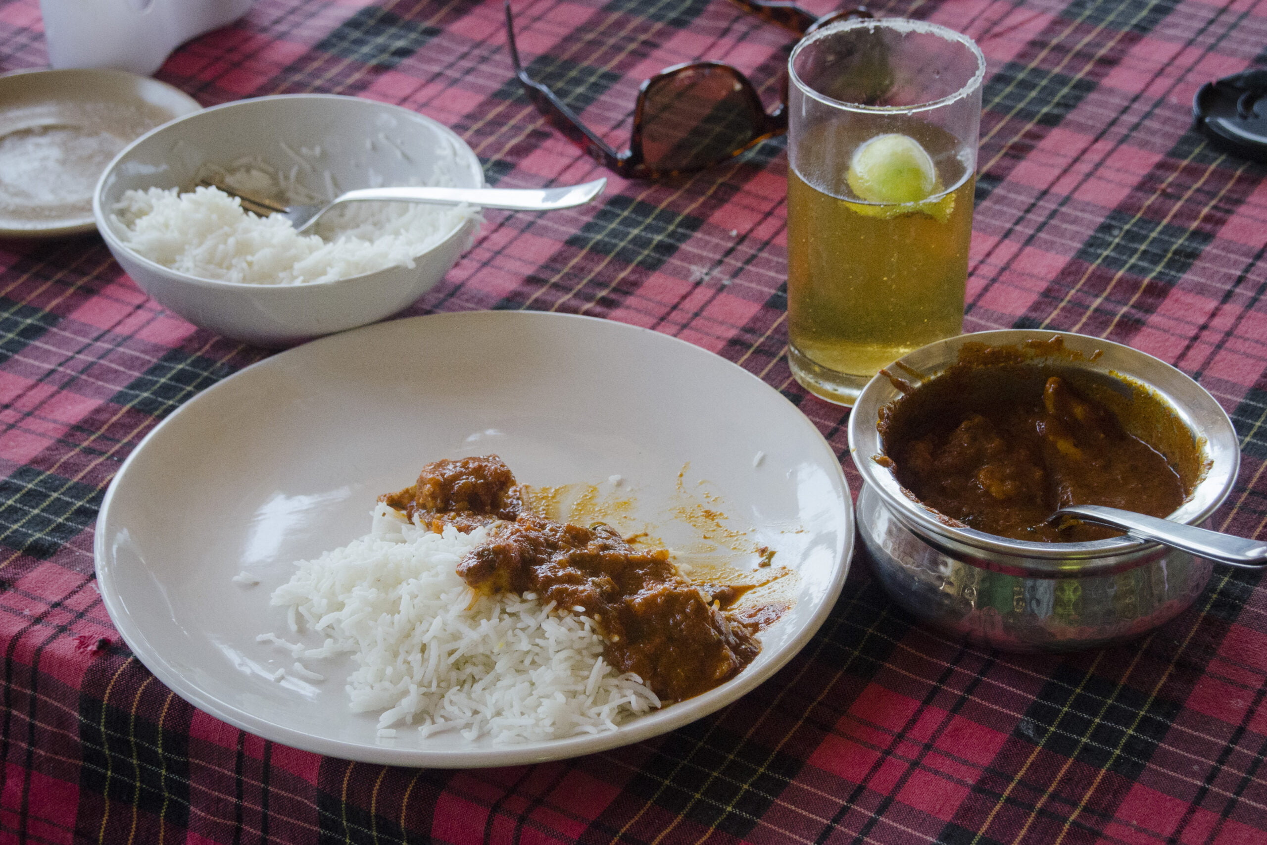 Goa Beach: Vindaloo and Beer!