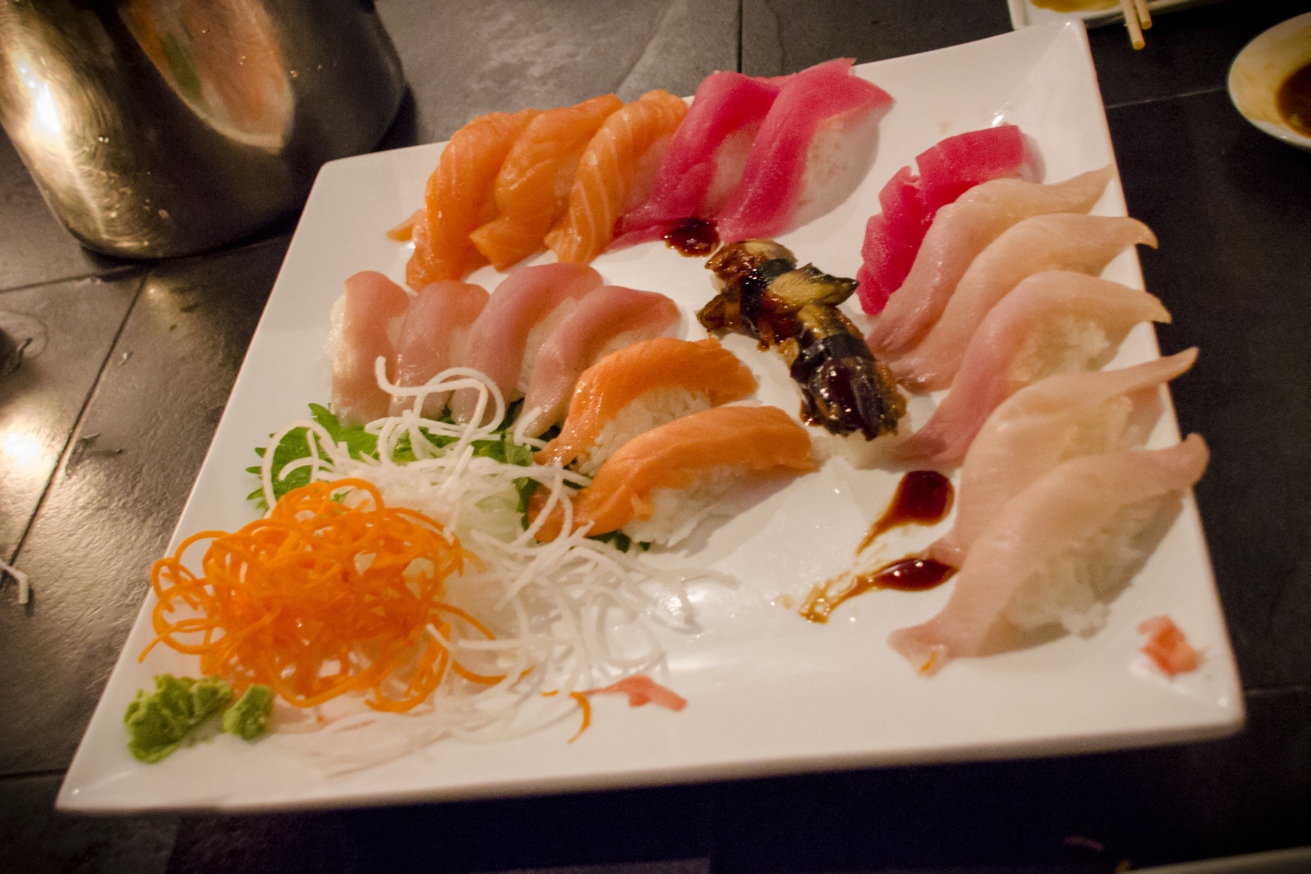 L'intérieur d'un restaurant japonais établi dans la métropole du Midwest.