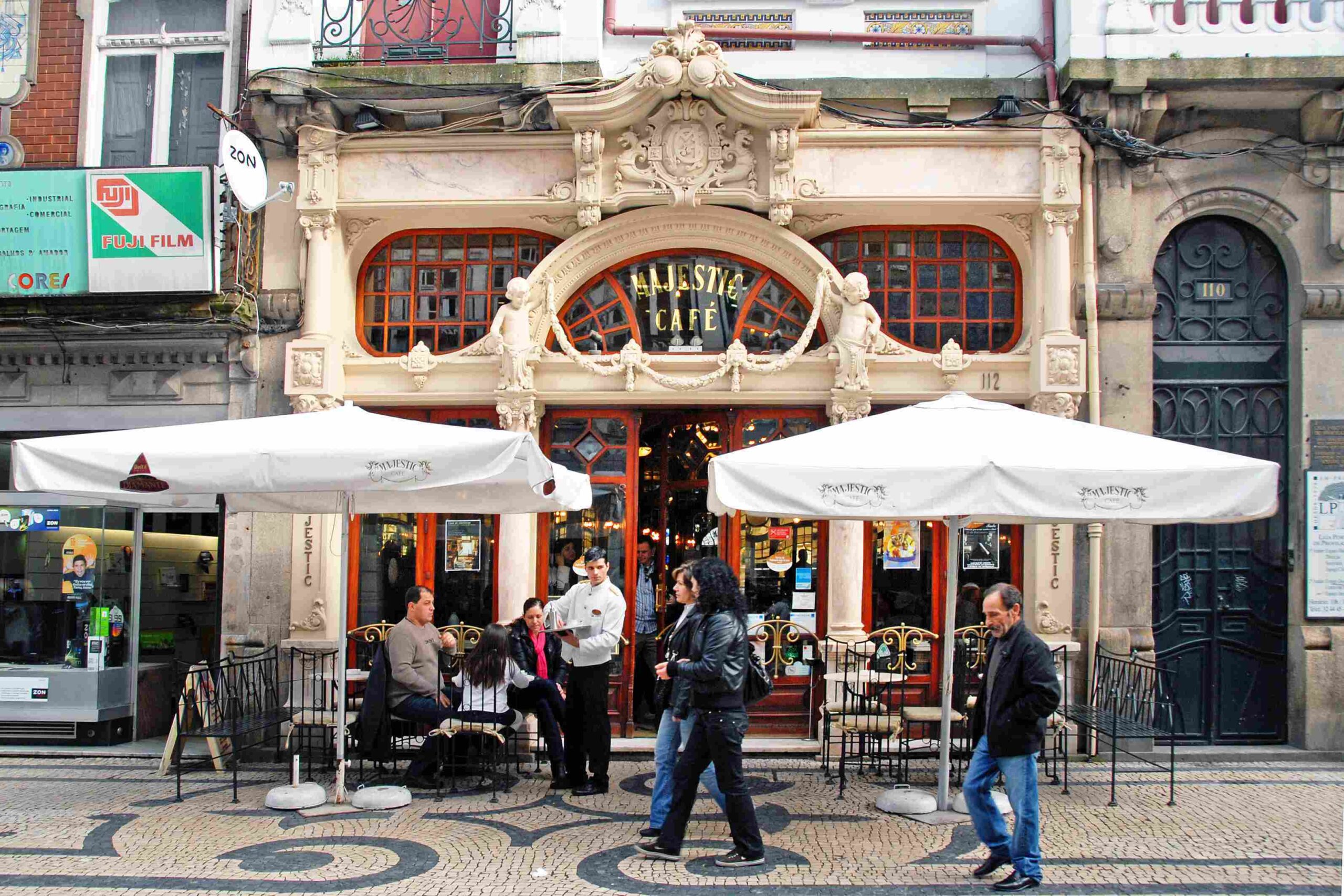The area near Santo Ildefonso and Cafe Majestic