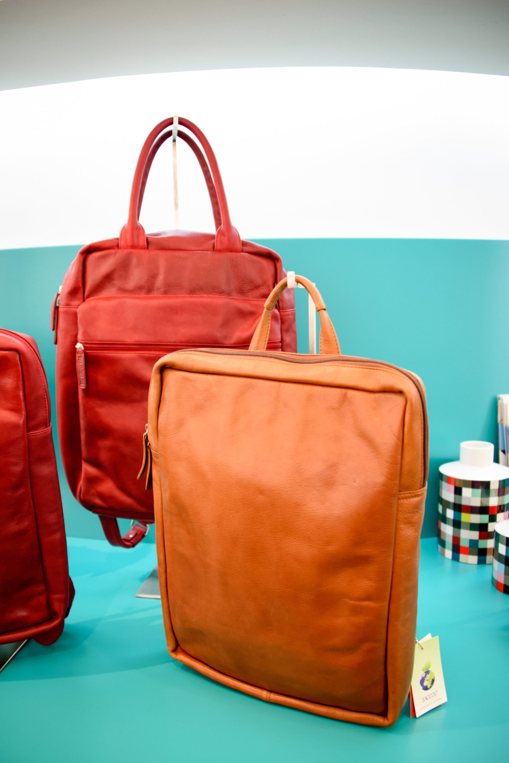 Couple Travel: "It's a beautiful bag, but... what about our budget?"