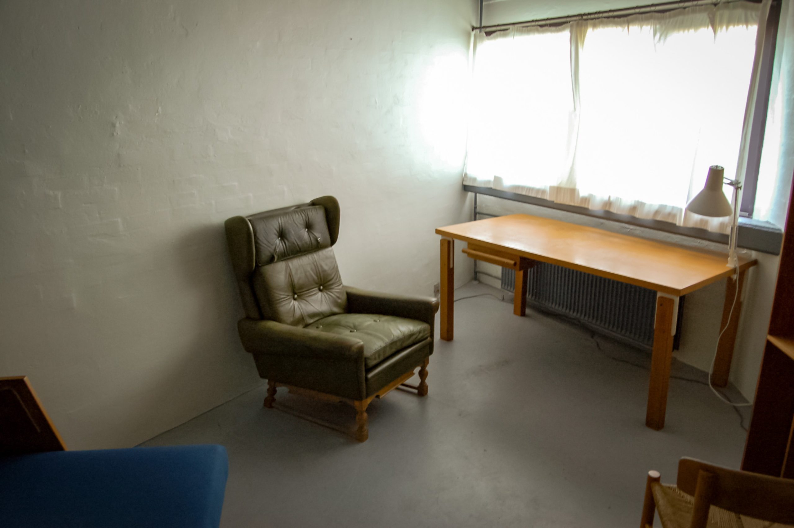 Post Travel Blues: Get out! These four walls can be depressing!