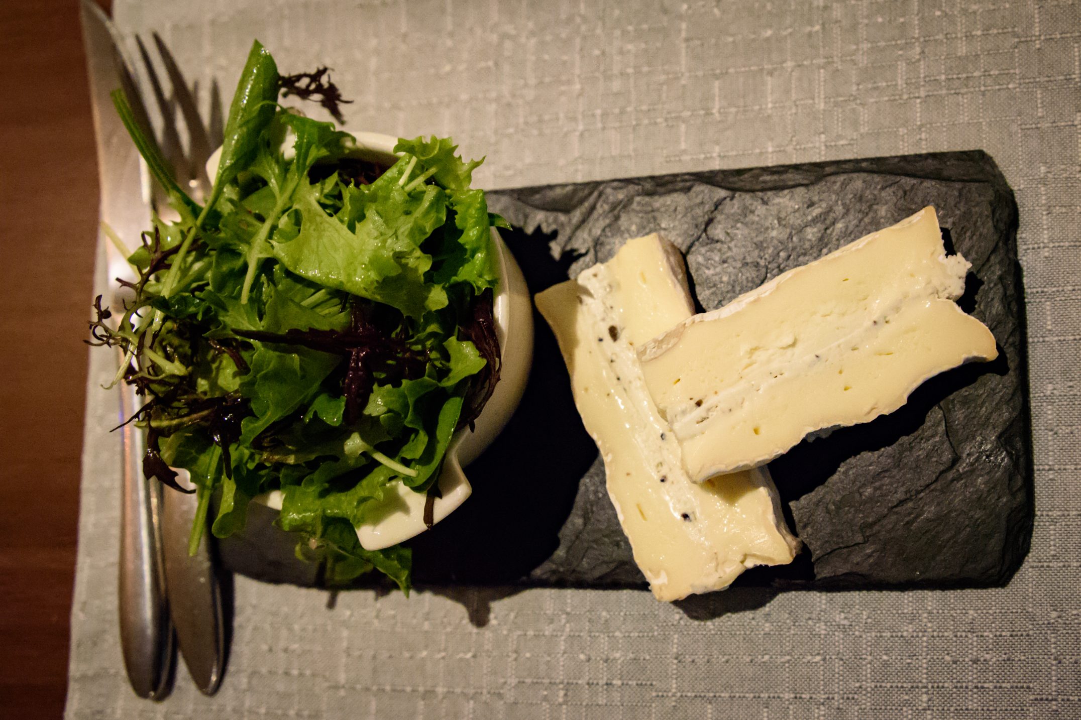 Le Vingt4: brie de Meaux truffé