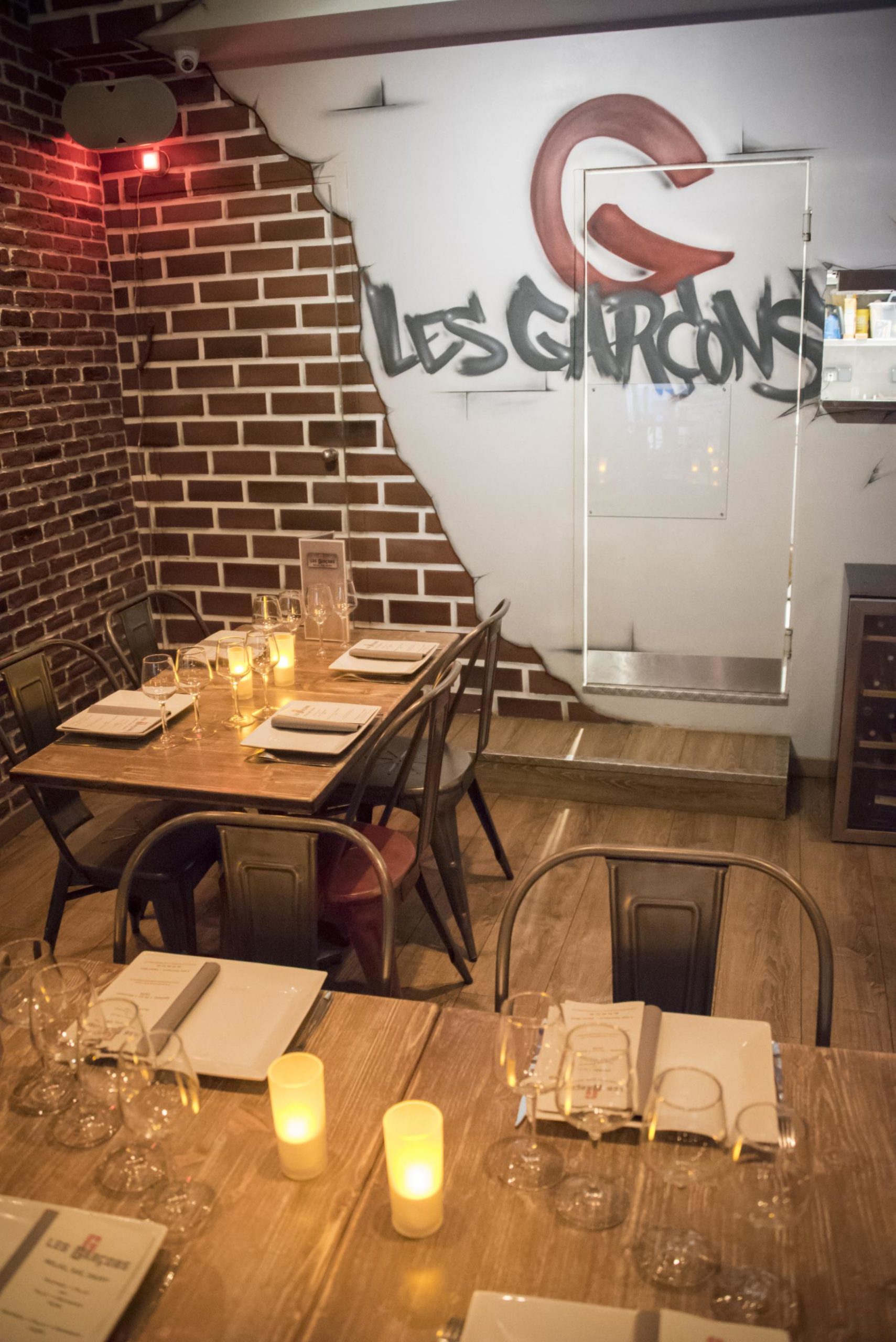 Les Garçons: salle à manger