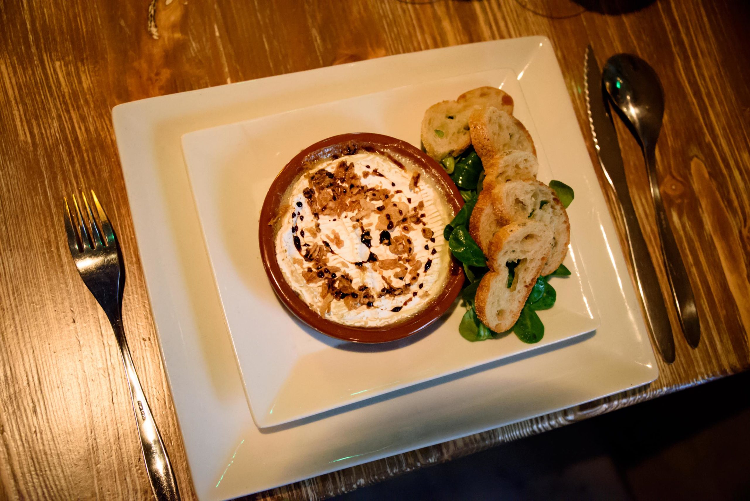 Les Garçons: camembert