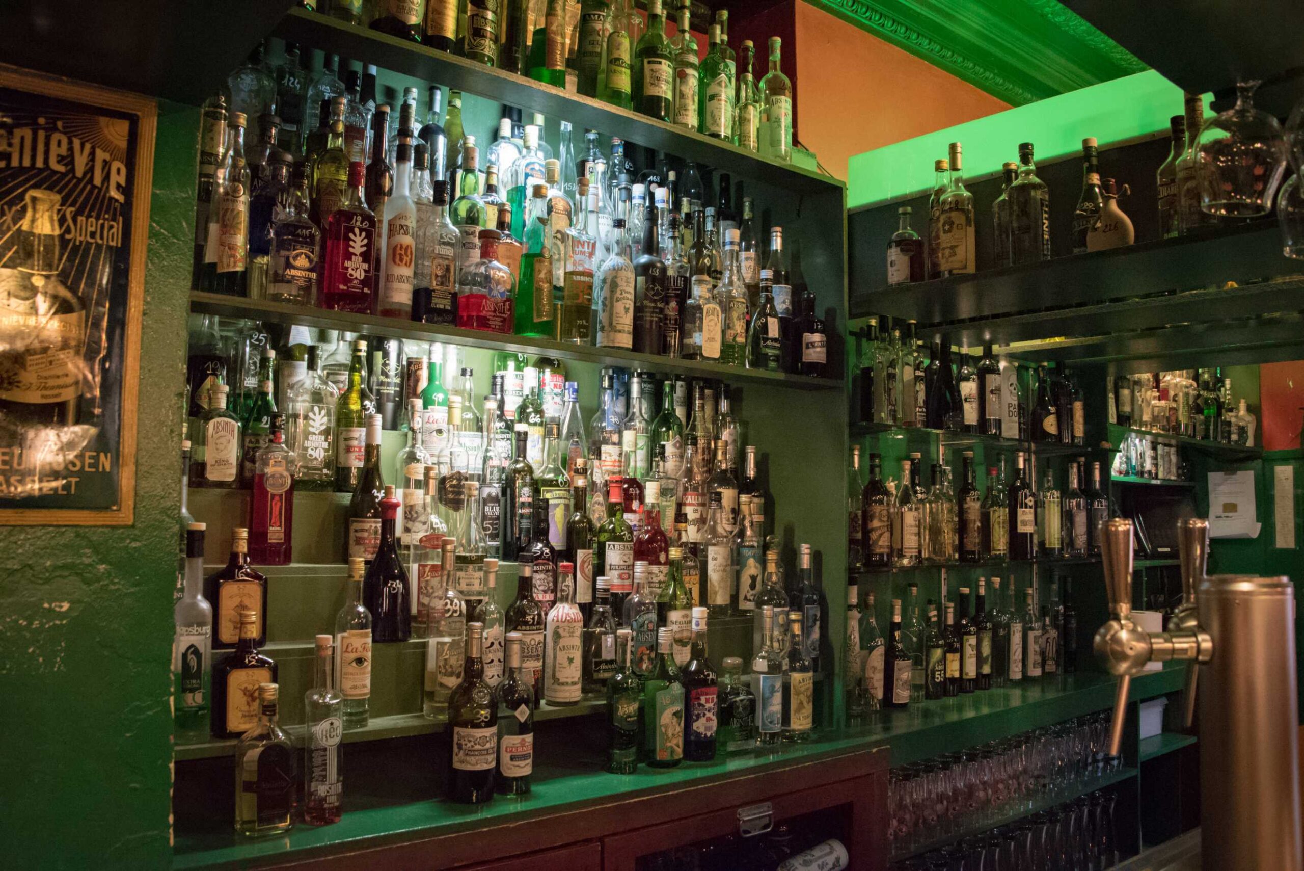 Delirium Café, bar à bière à Bruxelles: Le Floris Bar et ses absinthes