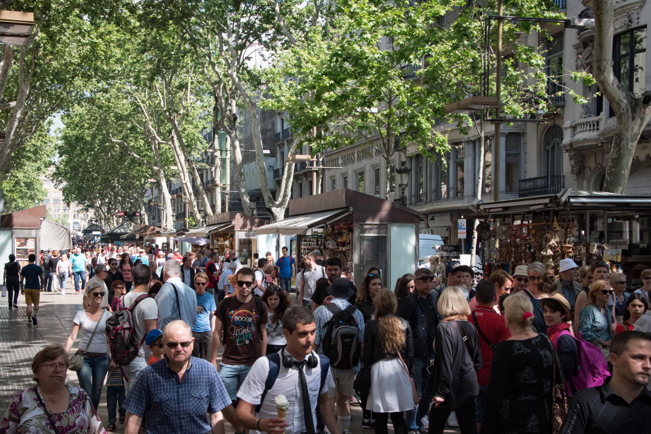 Pays qui profitent le plus du tourisme - Espagne. Ici, La Rambla, Barcelone. - Photo © Cedric Lizotte