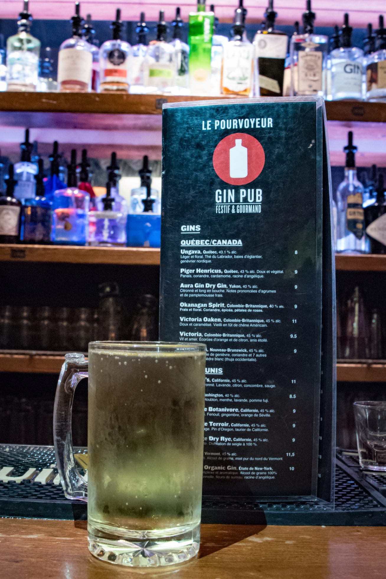 The setting at Pub le Pourvoyeur on Jean Talon Street