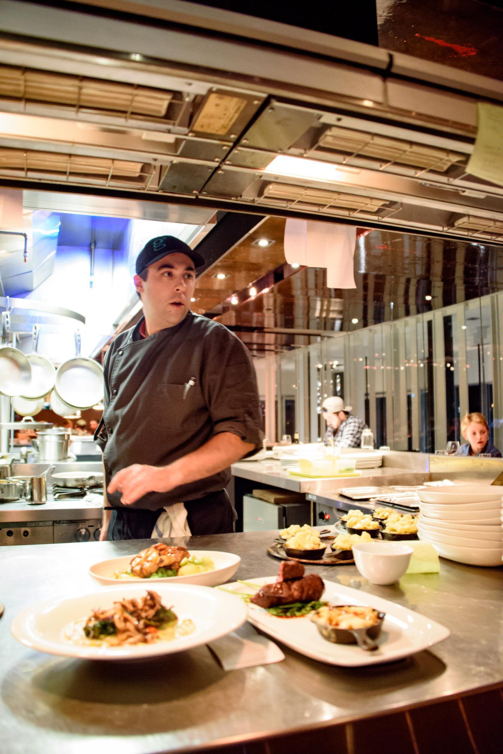 Voyager au Québec: Chef Sylvain Dervieux dans sa cuisine