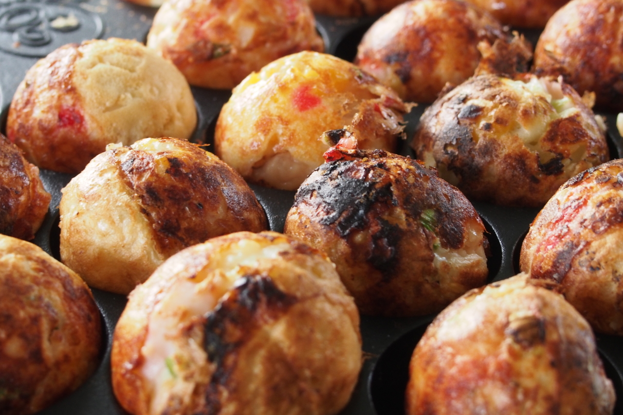 A dish of Takoyaki cooked with meat