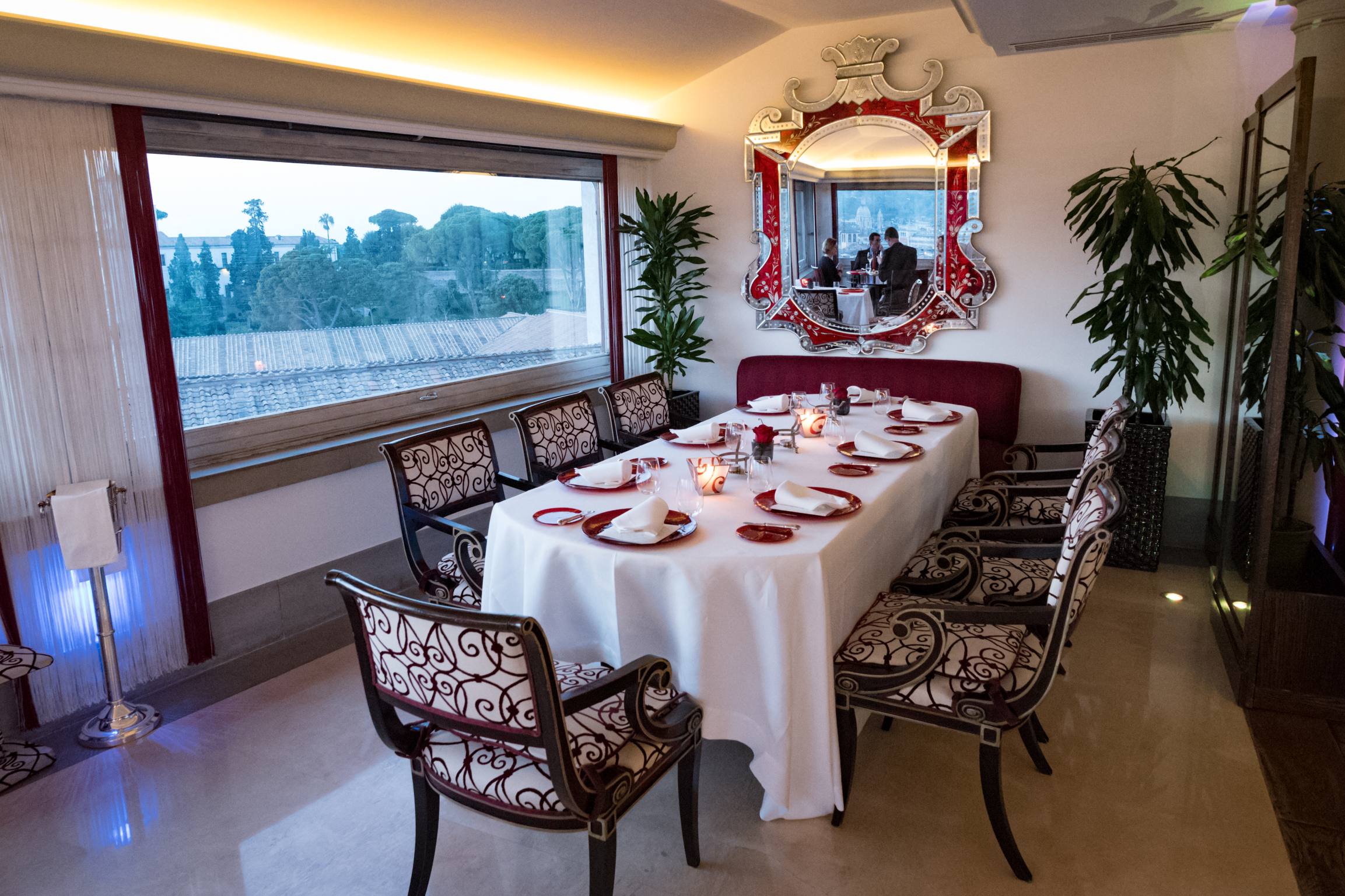 Imago Restaurant in Hassler Hotel Rome - One of the tables