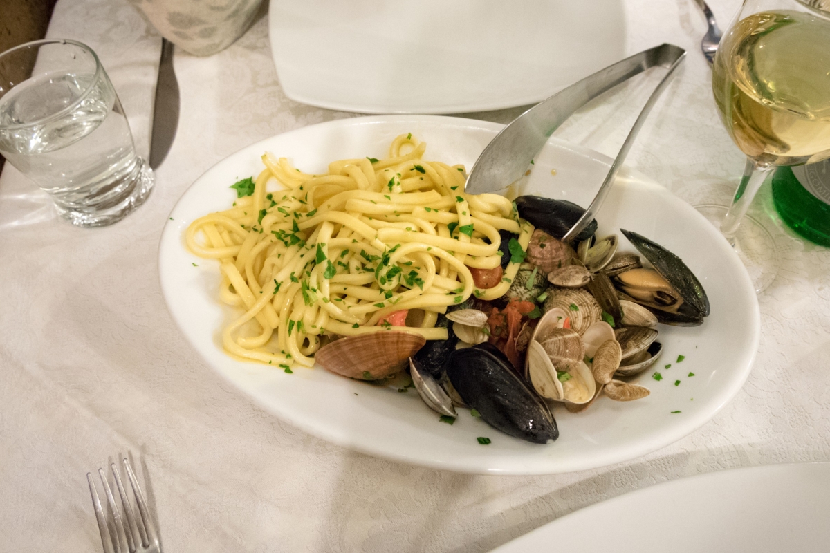 alla vongole locanda ntrella naples italy cedric lizotte
