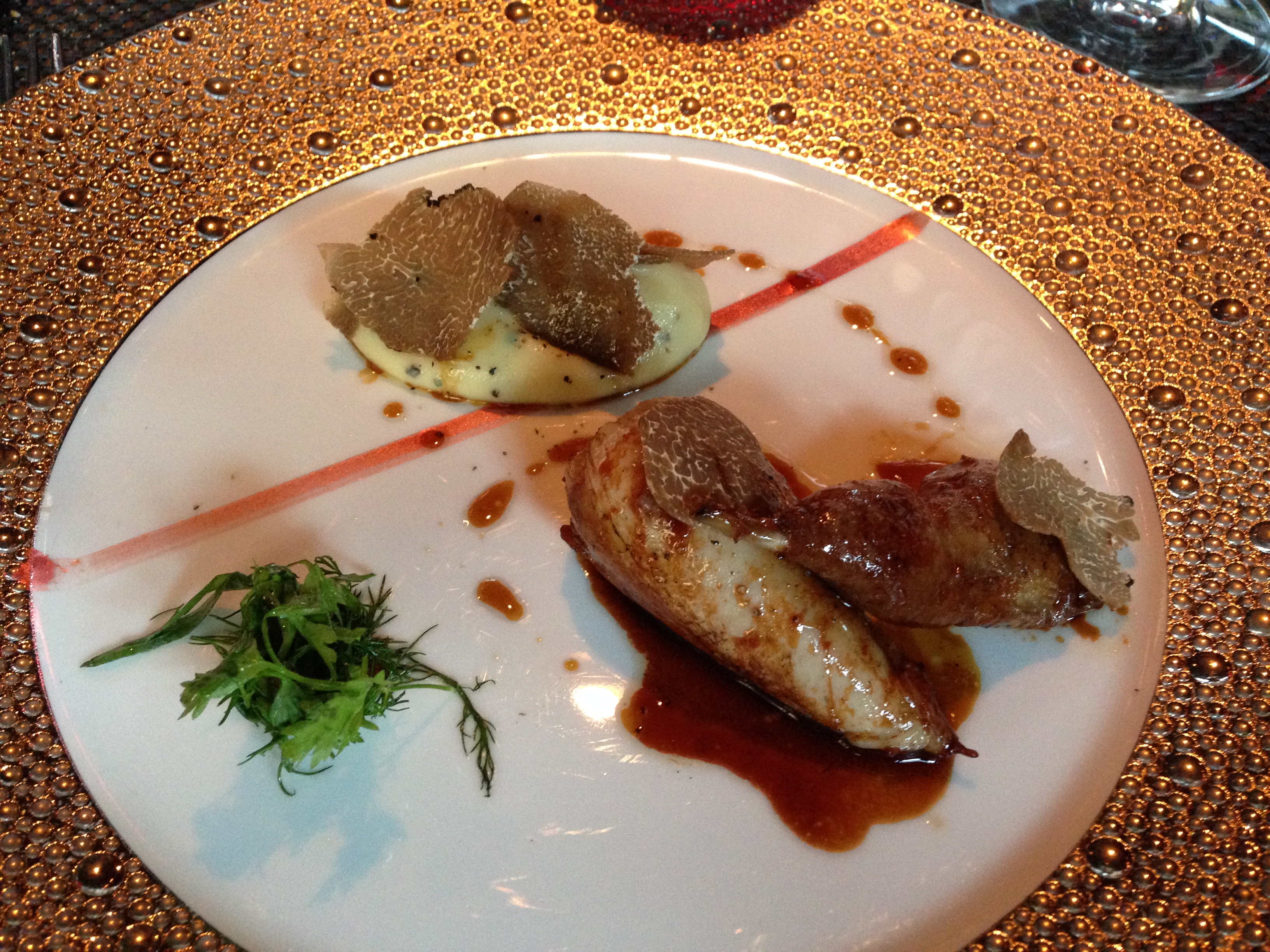 Delicious Destinations Las Vegas - paistettua viiriäisen rintaa Foie gras'n kera