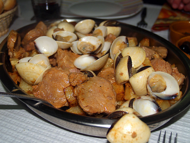 Anthony Bourdain Boston - Carne de porco à Alentejana - photo by Rui Ornelas under CC BY 2.0