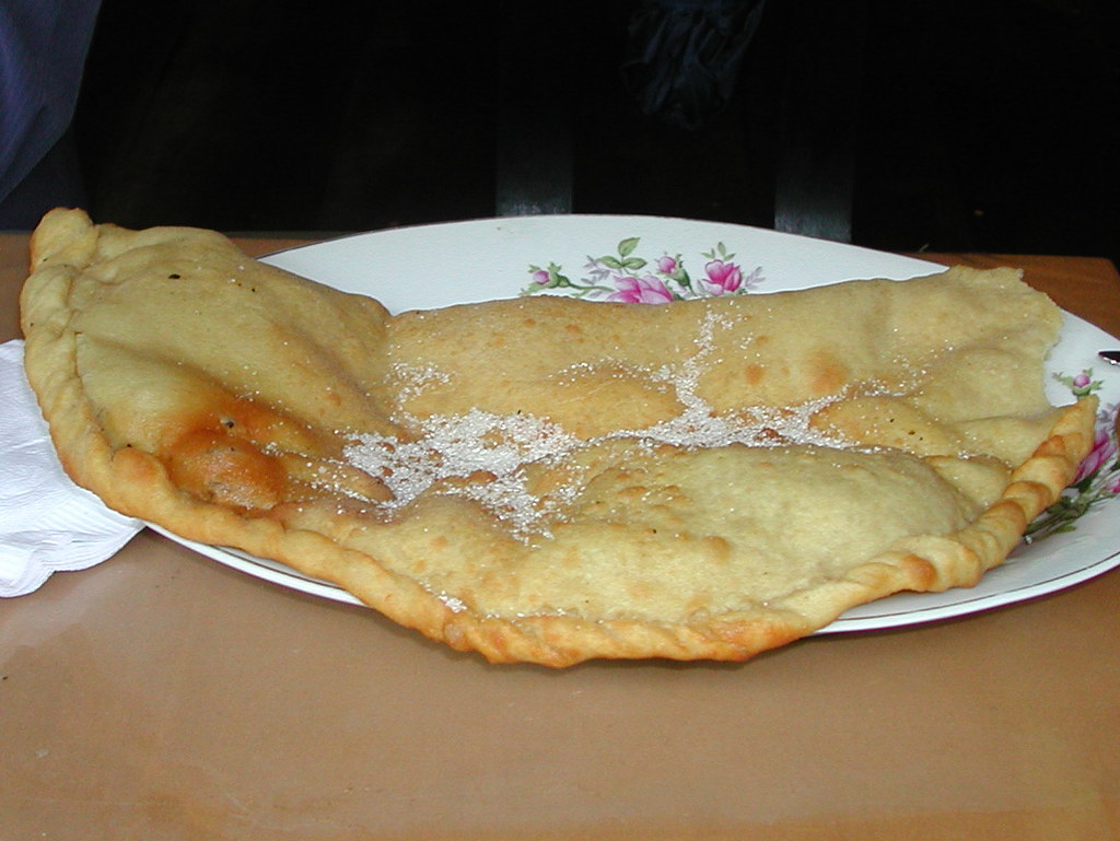 Andrew Zimmern Bizarre Foods Delicious Destinations Quito  - Empanadas de Viento - photo by Rinaldo Wurglitsch under CC BY 2.0