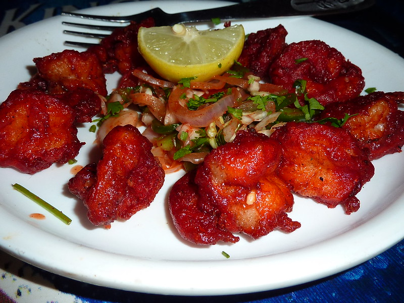Andrew Zimmern Bizarre Foods Delicious Destinations Dish Prawns Koliwada - photo by Jorge Díaz under CC BY-SA 2.0