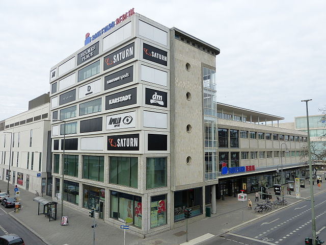 Boulevard Berlin - photo by Muns under CC-BY-SA-3.0