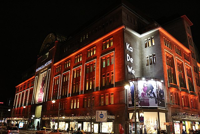 best shopping in Berlin - Kaufhaus des Westens - photo by Pixikus under Pixabay License