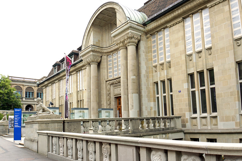 Zoological Museum - photo by Dennis Jarvis under CC BY-SA 2.0