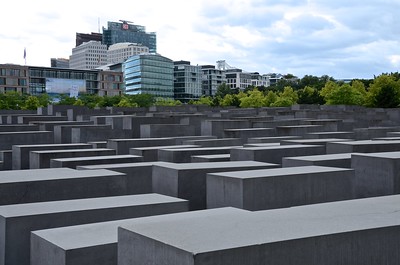 Mémorial de l'Holocauste à Berlin, Allemagne - photo by Woody Hibbard under CC BY 2.0