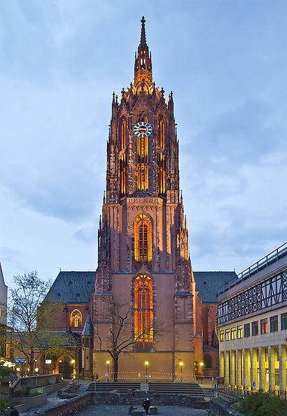 Frankfurt Cathedral at night - photo by Pedelecs under CC-BY-SA-3.0