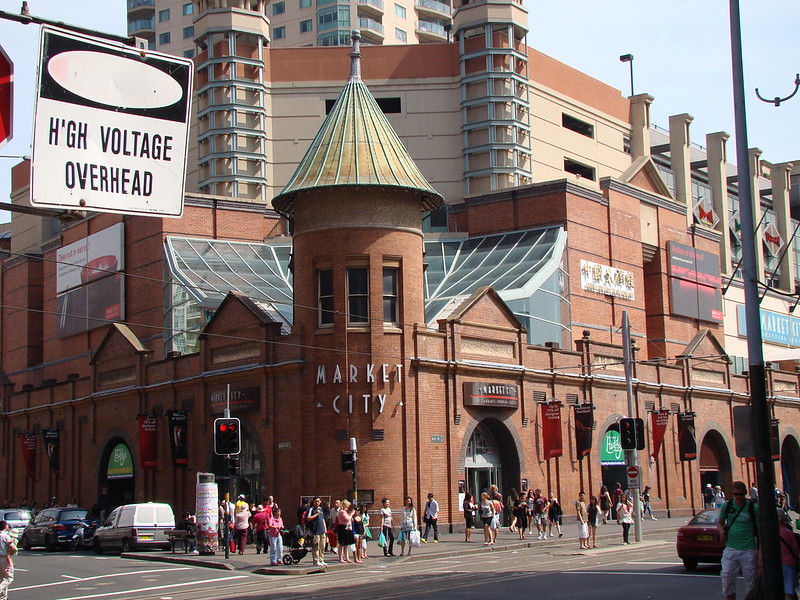 Paddy's Markets sous Market City, dans le Chinatown de Sydney - photo par Brian Giesen sous CC BY 2.0