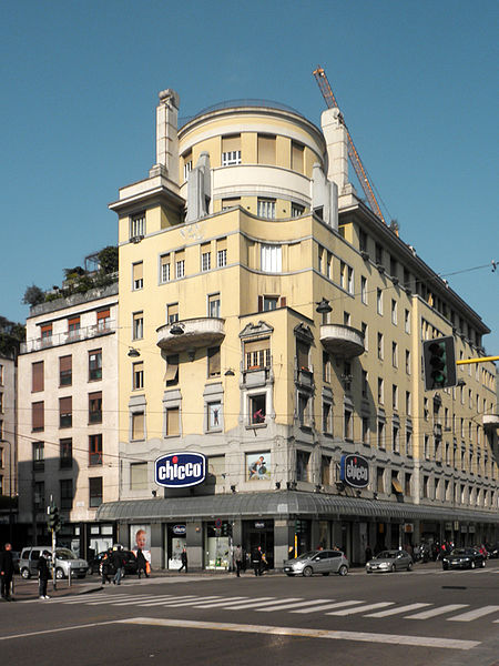 La boutique Chicco sur le Corso Buenos Aires - photo par Arbalete sous CC-BY-SA-3.0 et GFDL
