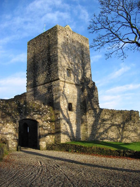ruins of Mugdock Castle at Mugdock Country Park - photo by Brian D Osborne under CC BY-SA 2.0