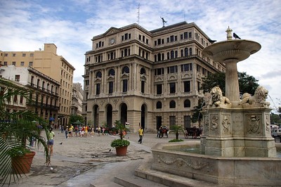 three days in Havana - Plaza de San Francisco de Asis - photo by Kurt Bauschardt under CC BY-SA 2.0