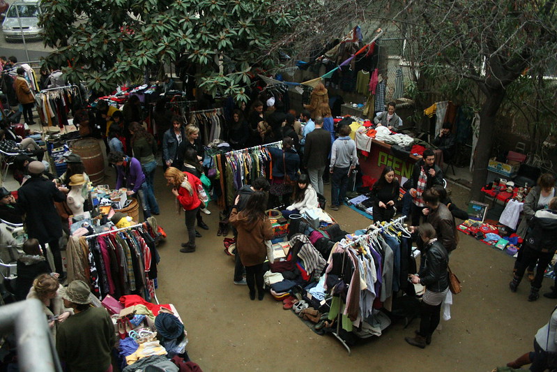 best shopping in Barcelona - El Flea - photo by Ajuntament Barcelona under CC BY-ND 2.0