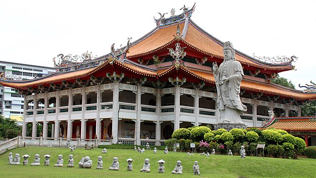 free things to do in Singapore - Kong Meng San Phor Kark See Monastery - photo by Tony Hisgett from Birmingham, UK under CC-BY-2.0