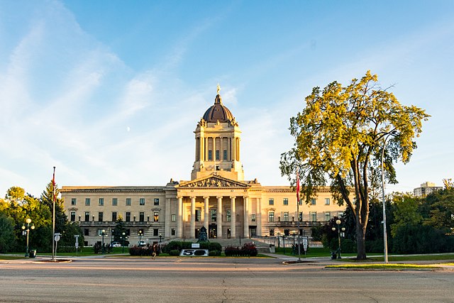 Manitoba Legislative Building - photo by Jessica Losorata under CC-BY-SA-4.0