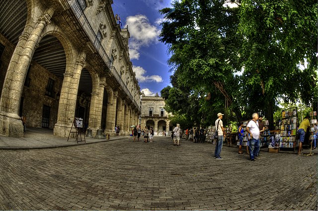 three days in Havana - Plaza de Armas - photo by Eric Marshall under CC-BY-3.0