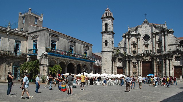 three days in Havana - Plaza de la Catedral of Havana - photo by Gorupdebesanez under CC-BY-SA-3.0