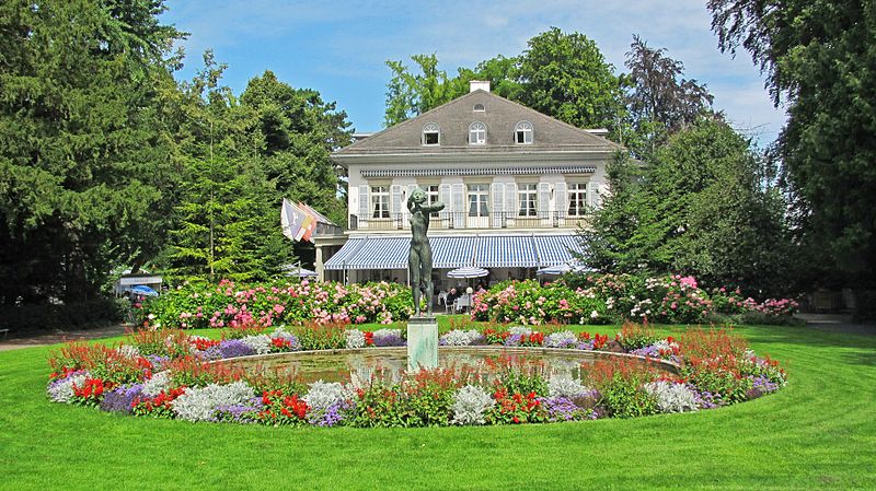 Belvoir Park - photo by Juerg.hug under CC-BY-SA-3.0