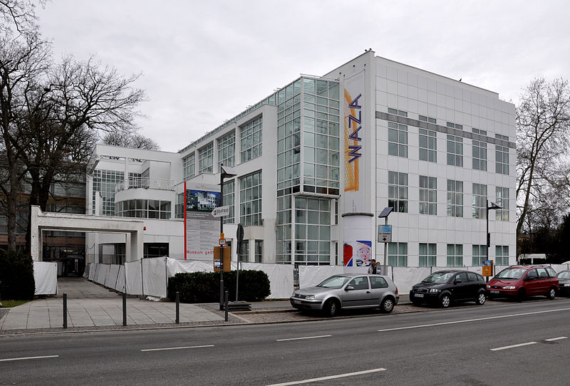free things to do in Frankfurt - Museum Angewandte Kunst in Frankfurt - photo by User:FA2010 under PD-self