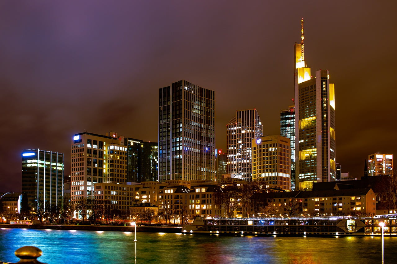 free things to do in Frankfurt - Frankfurt, Germany skyline at night - photo by Alexander Droeger from Pixabay under Pixabay License