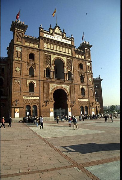 historical sites in madrid - Plaza de Toros de Las Ventas - photo by Johnckarnes under CC-BY-SA-4.0