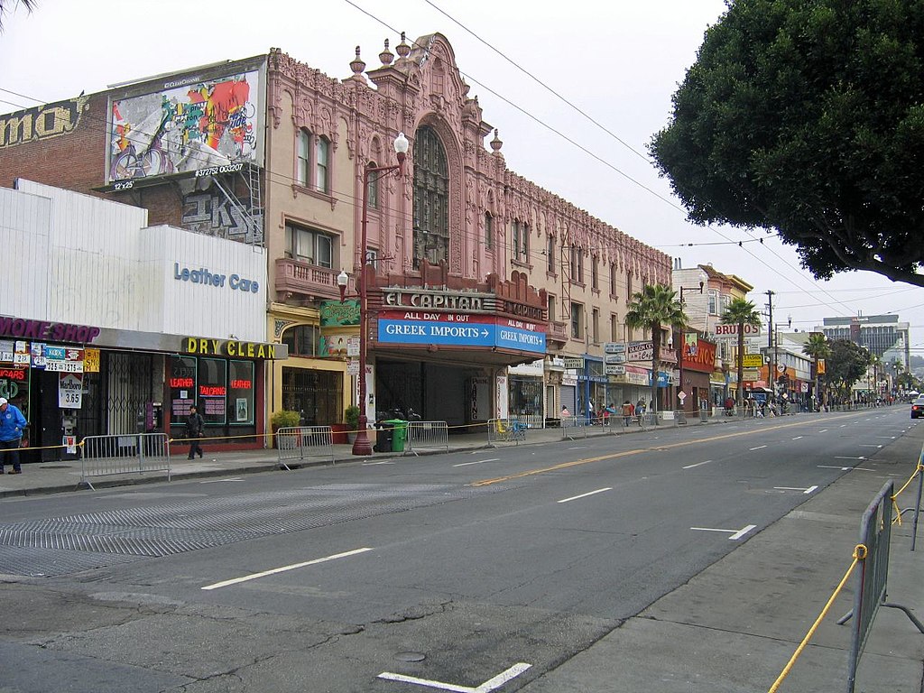 Along Mission Street in the Mission District - photo by Wendy Harman from Washington DC, USA under CC-BY-2.0