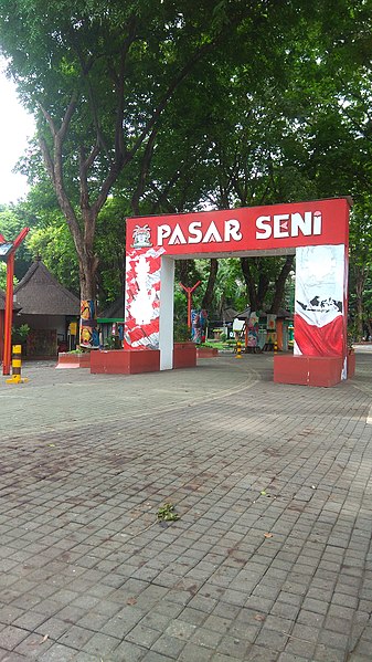 Entrance to Ancol Art Market - photo by Muhammad Ishomil under CC-BY-SA-4.0