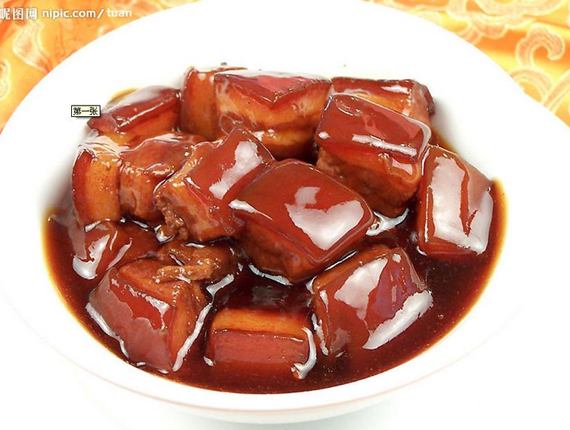 Hóng Shāo Ròu (Shanghai-style Braised Pork Belly) - photo by incity007 under CC BY-SA 2.0