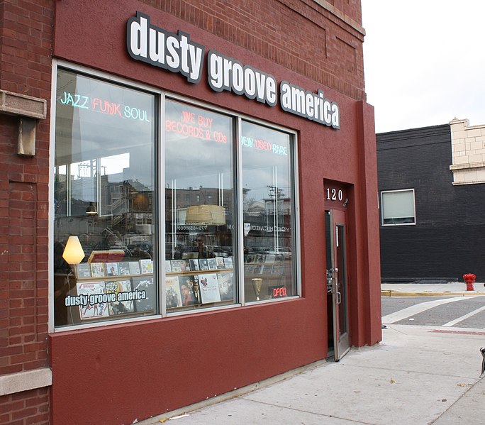 best shopping in Chicago - Front entrance to the Dusty Groove America storefront and headquarters in Chicago - photo by Kyle Akerman under CC BY 2.0