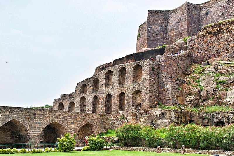 historical sites in Hyderabad - Golconda Fort in Hyderabad - photo by Arpita Tripathy under CC-BY-SA-4.0