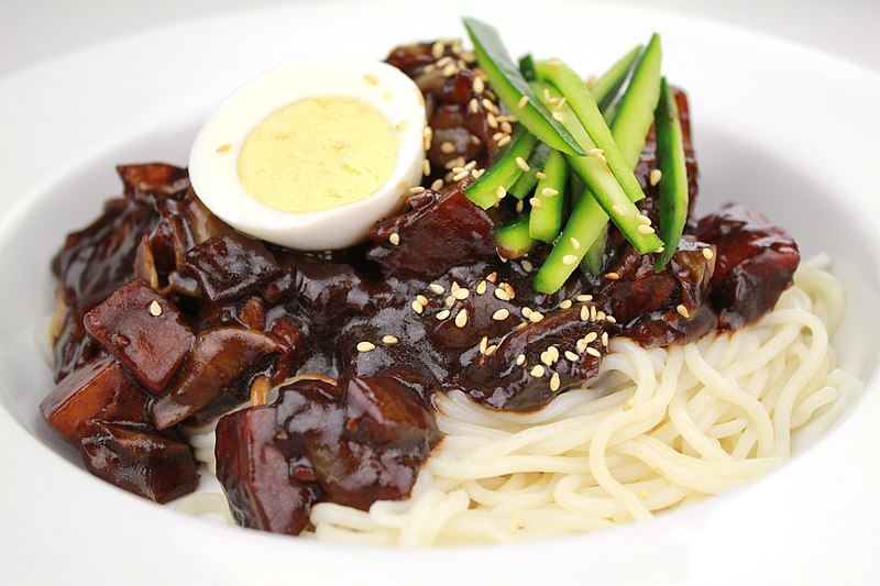 Anthony Bourdain Korea - Jajangmyeon - photo by KFoodaddict under CC-BY-2.0