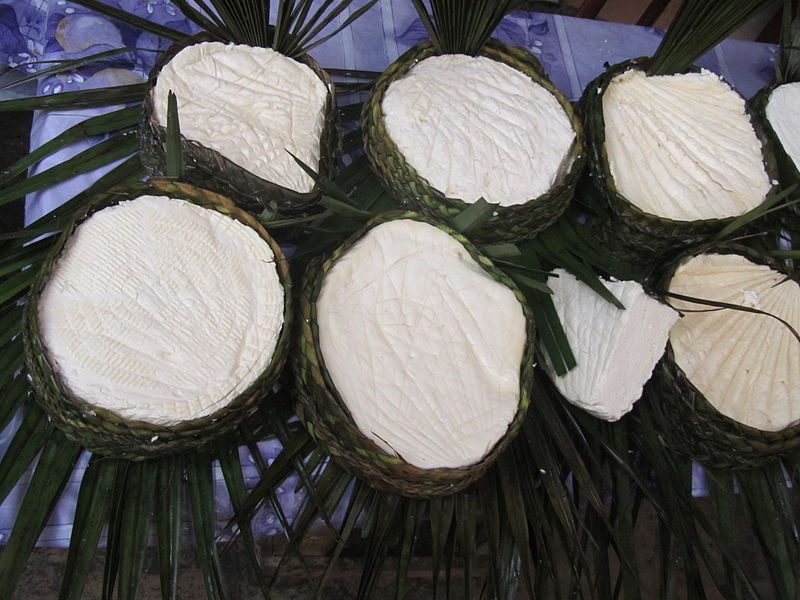 Anthony Bourdain Tangier - Moroccan goat cheese - photo by Nicia Riccio under CC-BY-SA-3.0