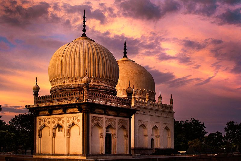 historical sites in Hyderabad - Qutb Shahi Tombs - photo by Alaka123 under CC-BY-SA-4.0