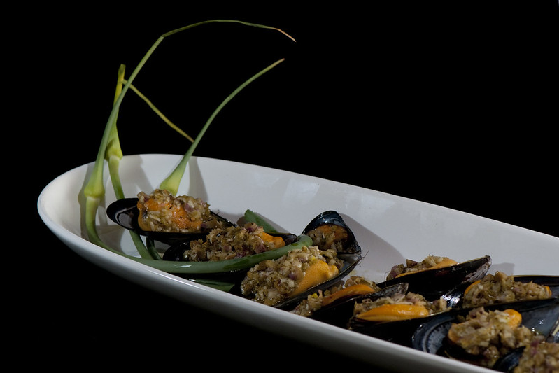 Grilled Mussels - photo by VIUDeepBay under CC BY 2.0