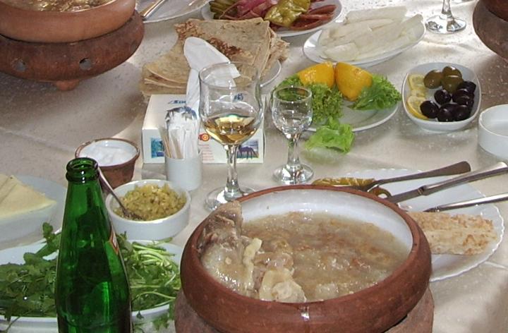 Anthony Bourdain Tbilisi - Khashi - photo by Chaojoker under CC-BY-SA-3.0 and GFDL