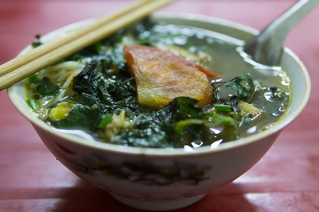 Anthony Bourdain Hanoi - Bún ốc - photo by chuong nguyen under Pixabay License