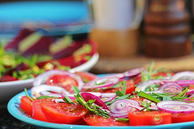 Anthony Bourdain Cologne - Carpaccio of Tomatoes - photo by Kerstin Riemer under Pixabay License