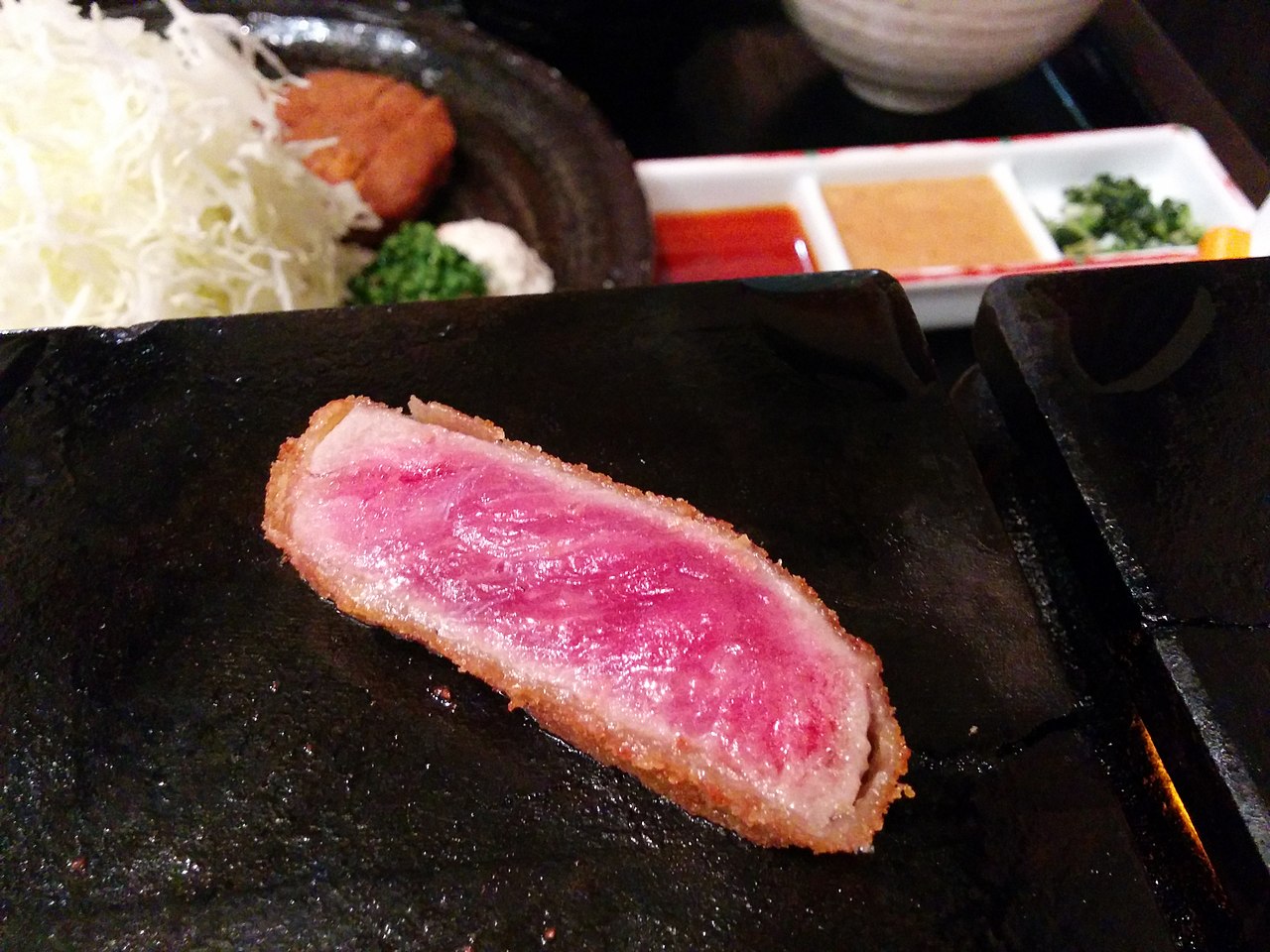 Anthony Bourdain São Paulo - Gyukatsu - photo by Pocsywe under CC-Zero